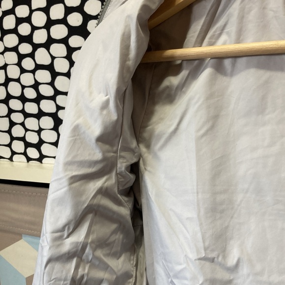 Patagonias Girl Quilted Lightweight Jacket - Picture 8 of 9